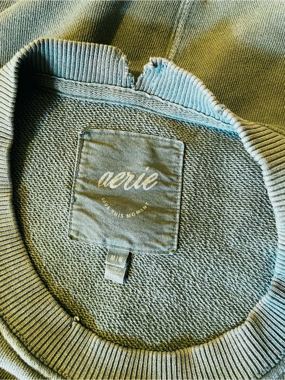 Aerie Slouchy Green Sweatshirt Oversized Fit Cozy Chill Slit Hem Pullover M - Picture 5 of 15